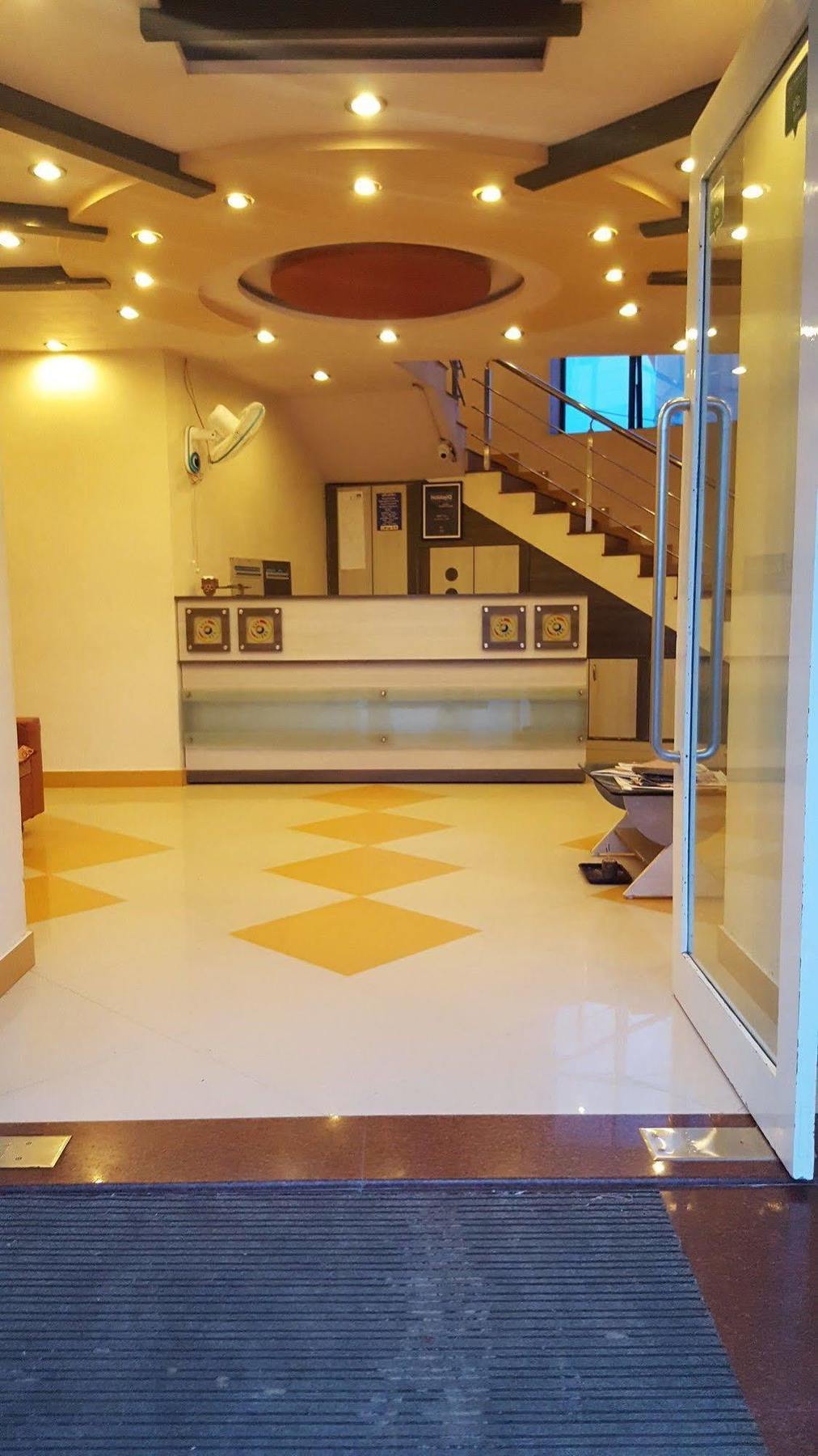 Oyo 14943 Shubh Suvidha Hotel Somnāth Exterior foto